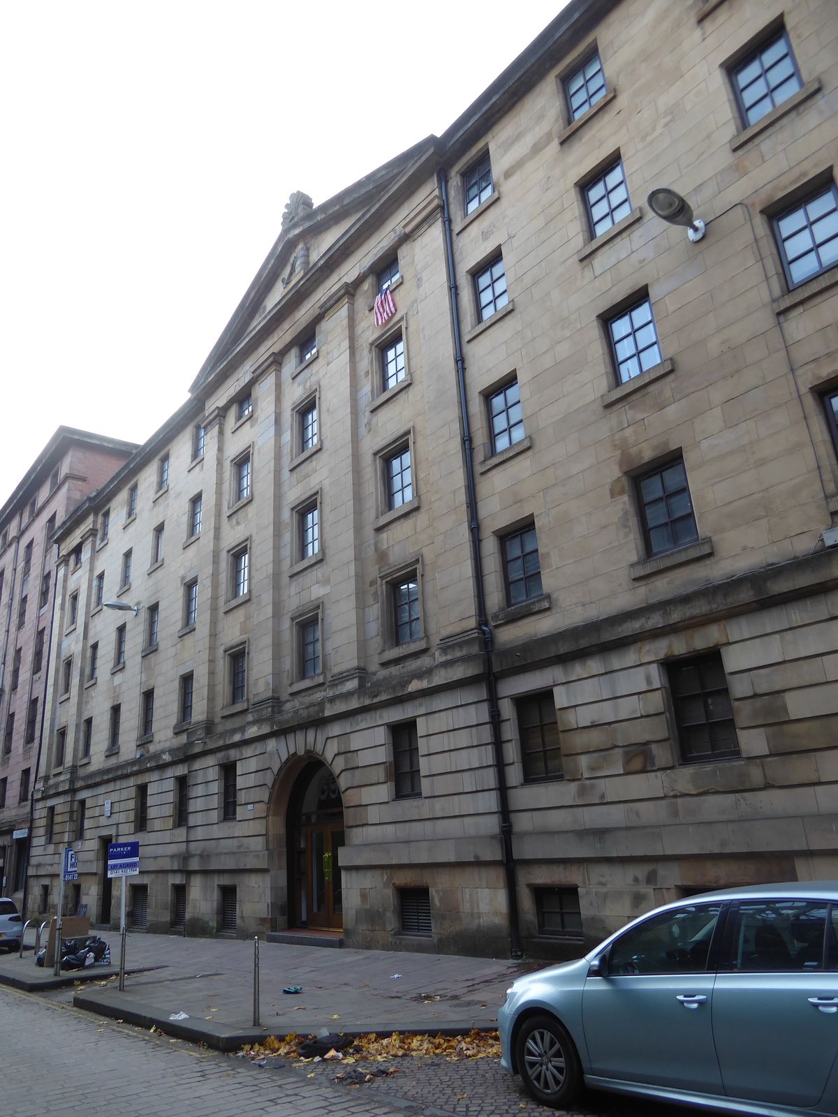 Here's the building next door, more proof of the importance of the River Clyde in the old days. This one dates from about 1848.