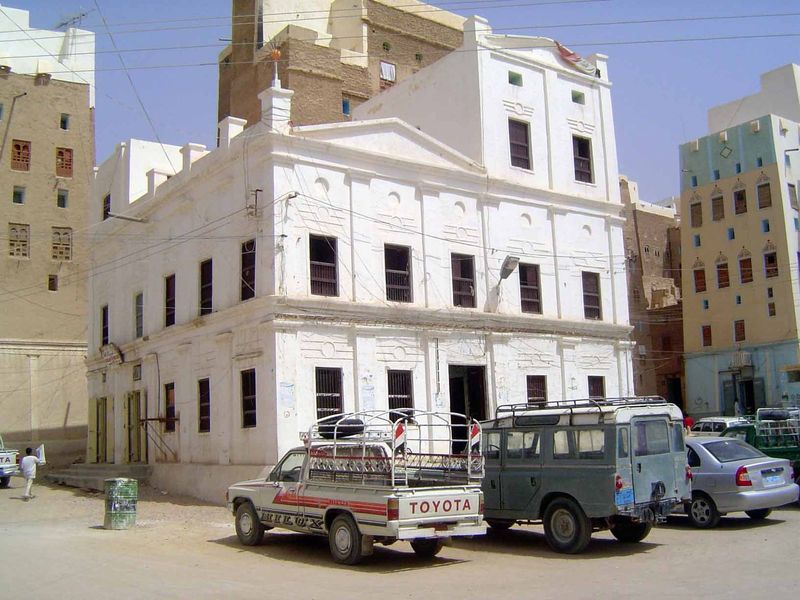 Immediately inside the gate there's another dose of classicism smack in the al-Qasr or castle square, one of five squares within the town.