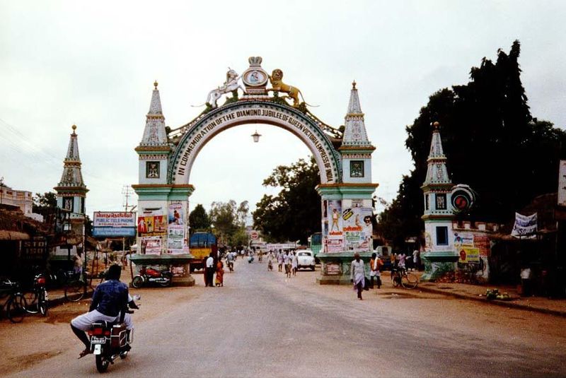 An extravagant remembrance of Victoria, Empress of India. Built for her jubilee in 1897, it still stands at the northern entrance to Pudduko