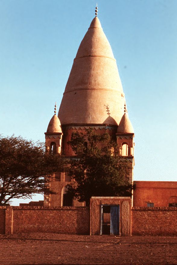 So is the occasional tomb. This one commemorated a man who had made the pilgrimage to Mecca.