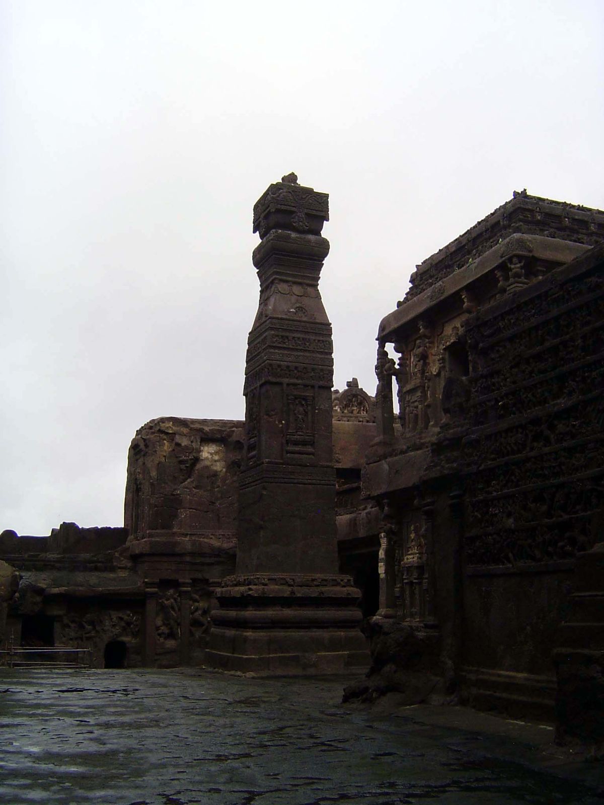 We've come around to five o-clock and the matching column or dhwaja-stambha, literally a flag pole.