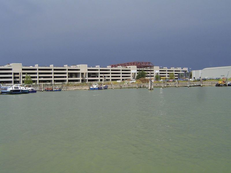 Cars are left in garages at either end of the bridge across the lagoon. It was first bridged in 1846, but that was for a railway.  Road traf