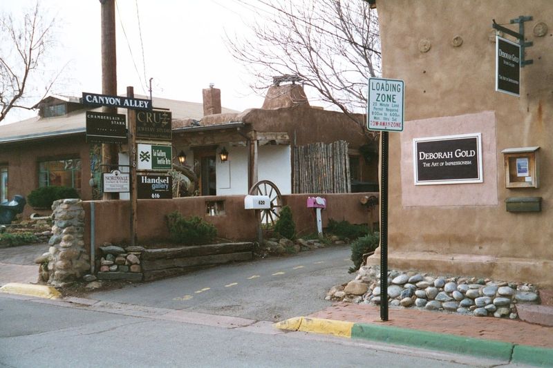 The mouth of one of the lanes joining Canyon Road.