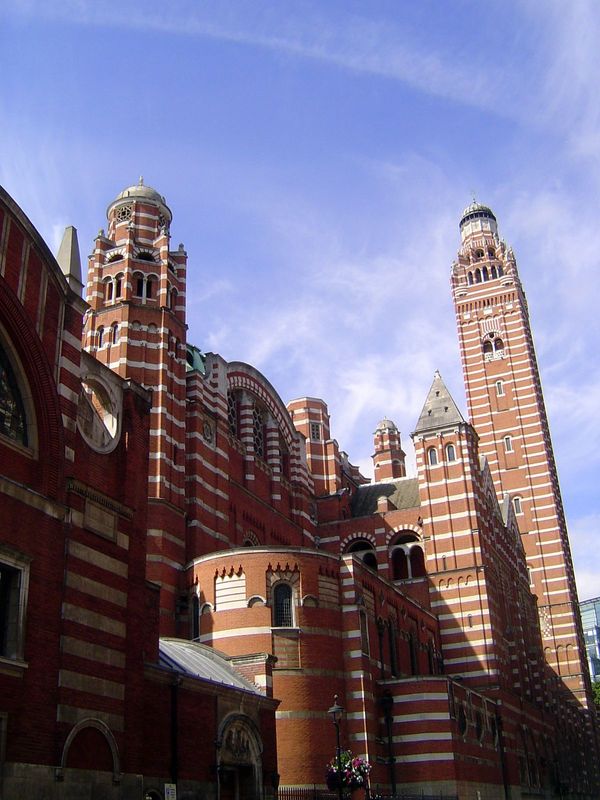 The architect was John Francis Bentley, judged by Pevsner to be the leading Catholic architect of late 19th century Britain. Speaking of thi