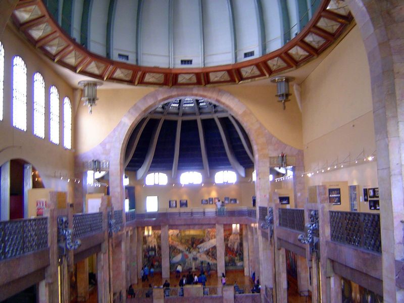As with the city's cathedral, styles had changed in the interim, and the Deco interior is a different world than the Byzantine neoclassicism