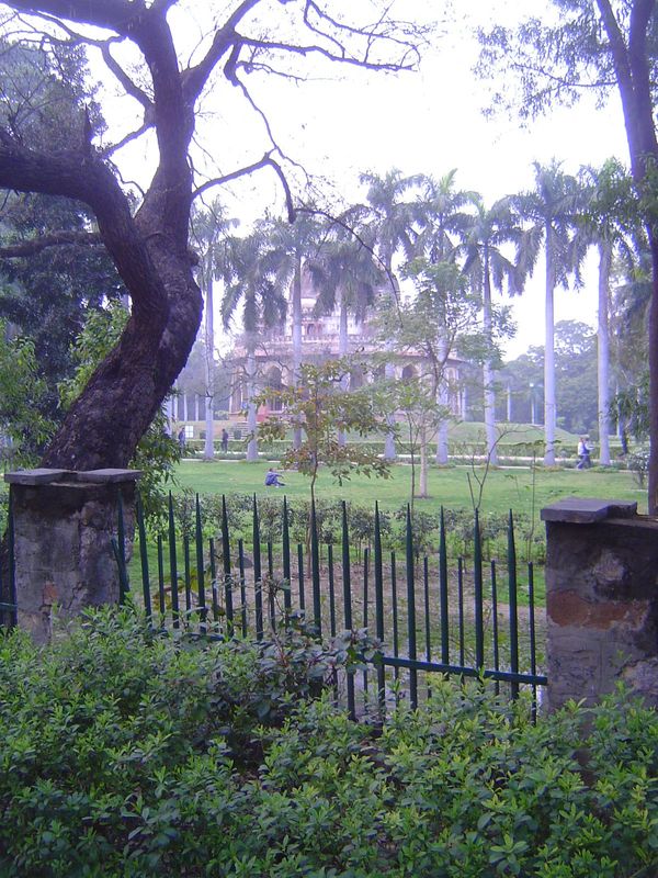 We've come a mile and a half west along Lodi Road and are peering over the fence at the tomb of Muhammad Shah, part of the short-lived 1414-