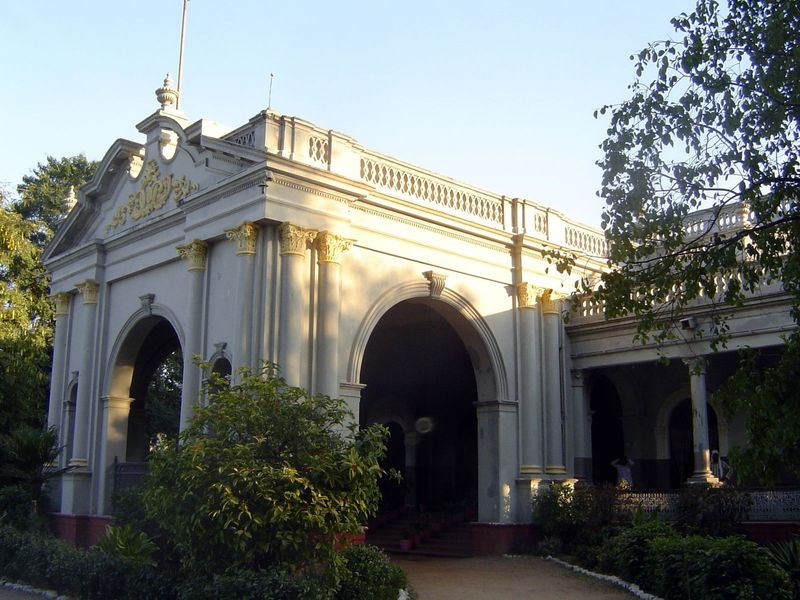 The porte cochere.
