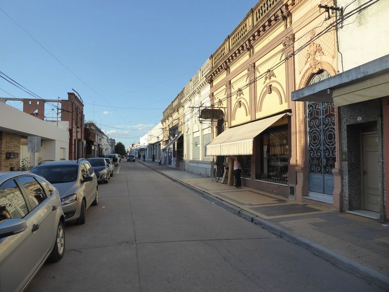 Antique dealers hint at the importance of visitors.