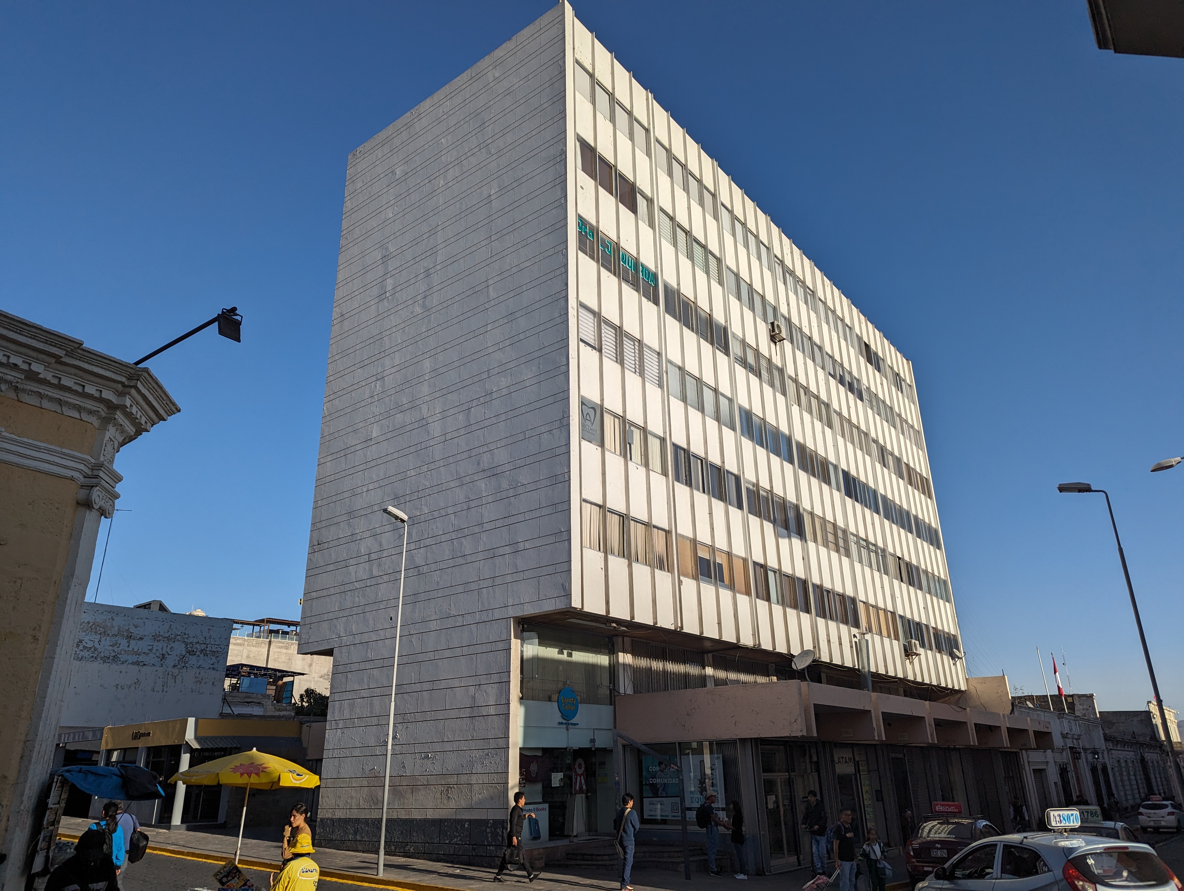 Another spoiler, two blocks from the Plaza Mayor.  It's the South America Building,