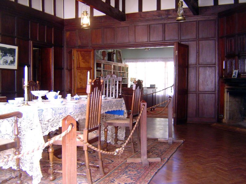 Dining room.