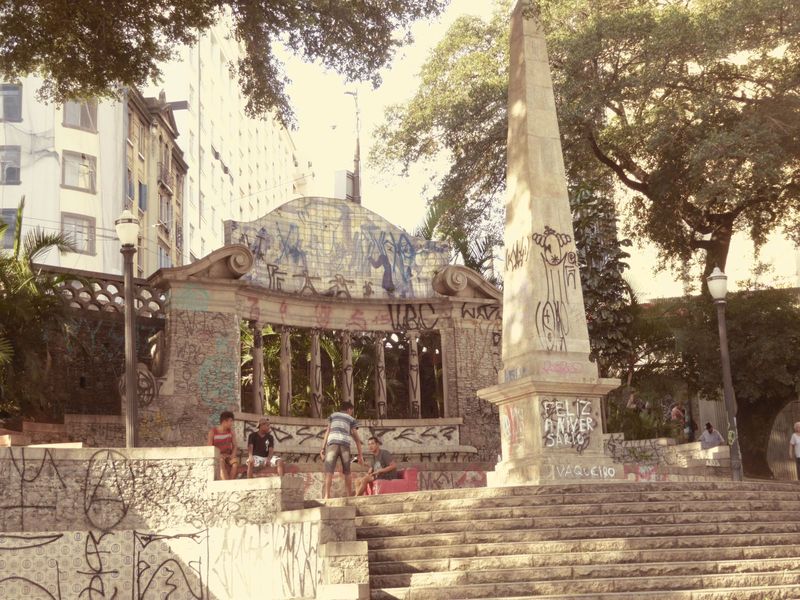 In 1872, the world having moved on to railroads, the fountain was removed, but in 1919, Washington Luis, then the mayor of São Paulo but lat