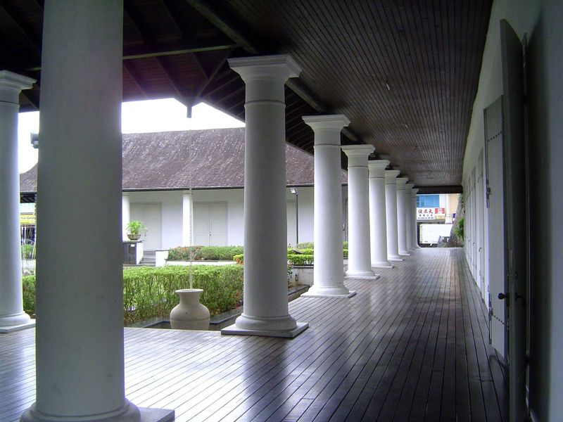 One of the later courtyards to the rear.