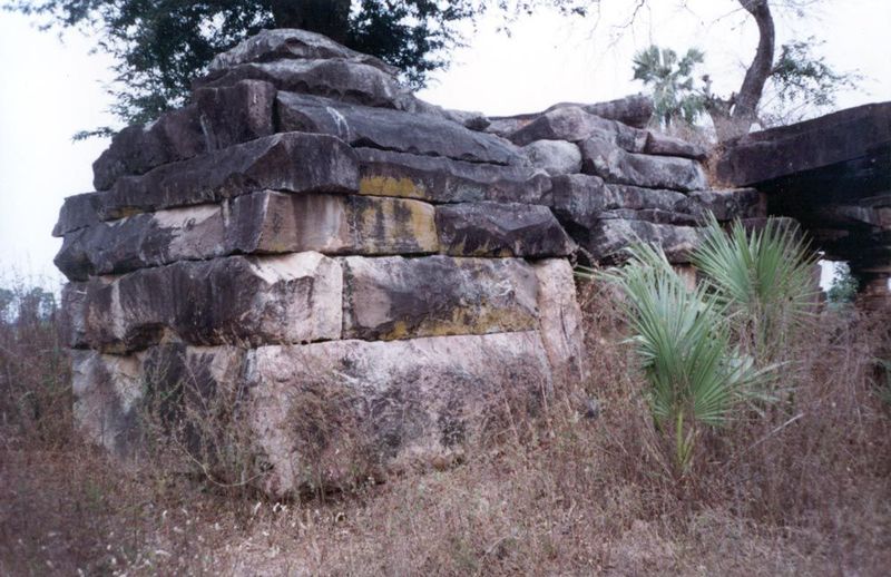 The same temple, seen from the rear.