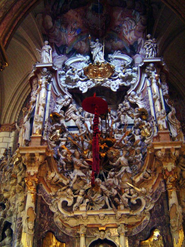 Bishop Don Diego Astorga y Céspedes was responsible for this unwalled chapel, the work of Narciso Tomé. Ford calls it "an abomination of the