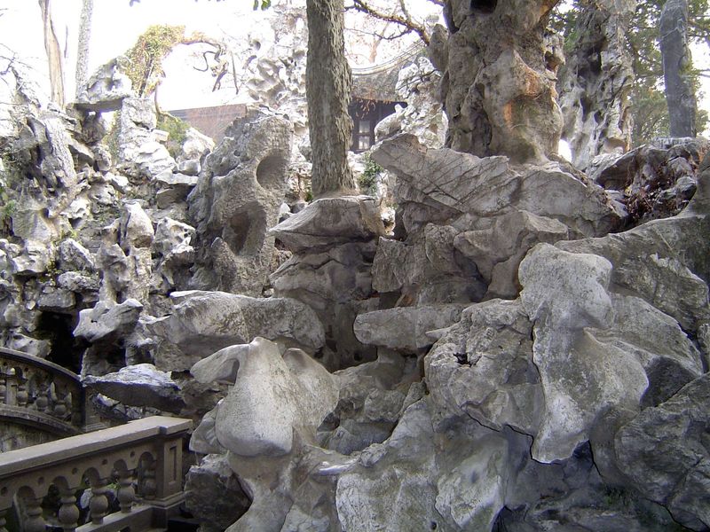 Shi Zi Lin, or Lion Grove Garden was originally built in 1336 by Tianru, a Buddhist monk. The present rockery is Suzhou's biggest but has li