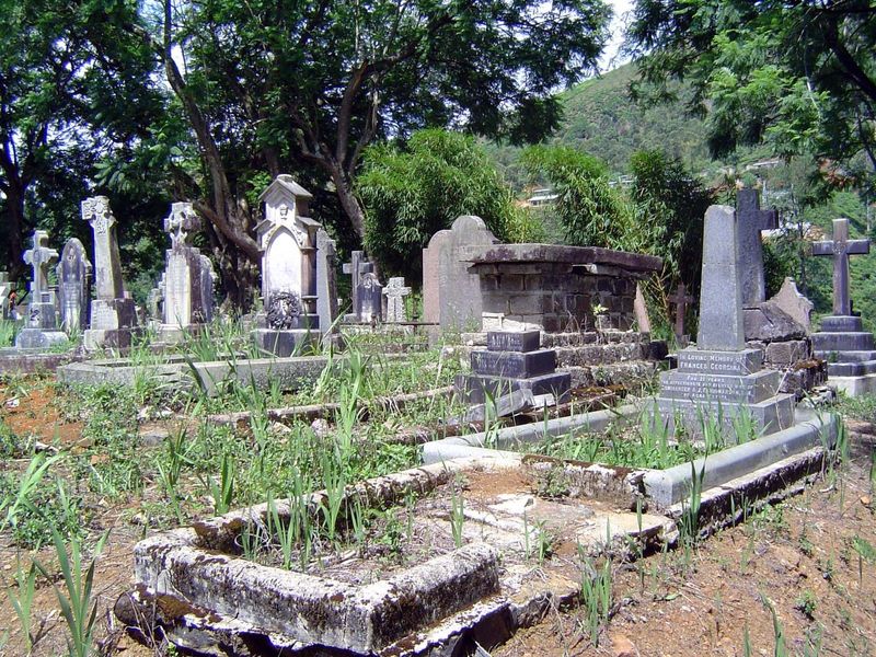 The Lindula graveyard.
