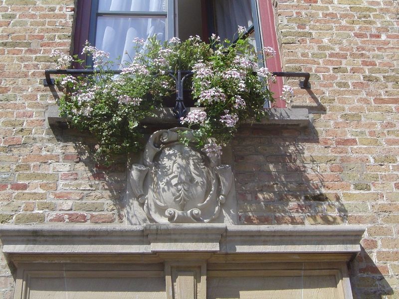 Come around to the other side of the building, however, and above the entrance to what is now a hotel you find a double-eagle, the emblem of