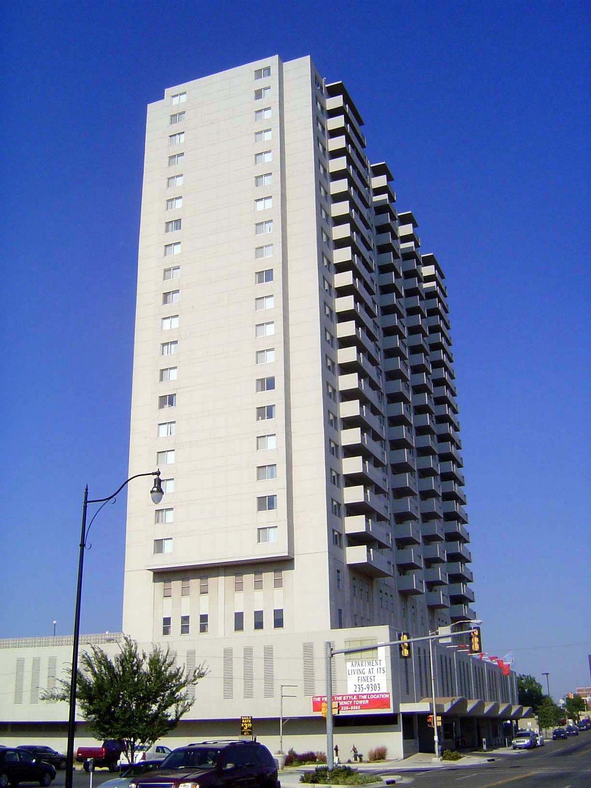 There's only one downtown residential high-rise: it's the grim Regency Tower, from 1967. Privately owned, it was sold in 1984, then sold aga
