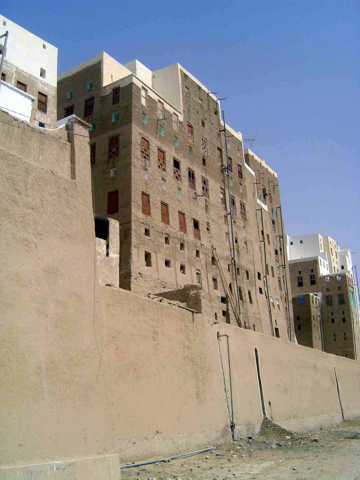 The city is striking enough to warrant a drive around the wall before entering the single gate. Most of the houses are no more than a centur