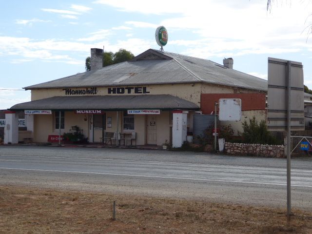 From The Melbourne Argus for 22 October 1886: "Here there is a large hotel, capable of accommodating about 50 people. In shearing time the p