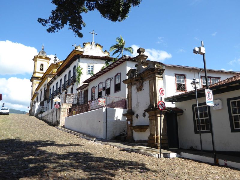 We're heading down the street that separates the two churches. That's an elaborate fountain on the right, from back in the days before water
