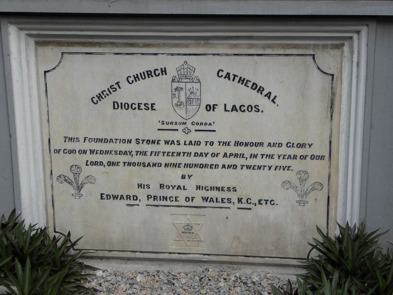 The Latin is "Lift up your hearts." Lugard recalled late in life that it was at his suggestion that Solomon's Seal, as he called it, was cho