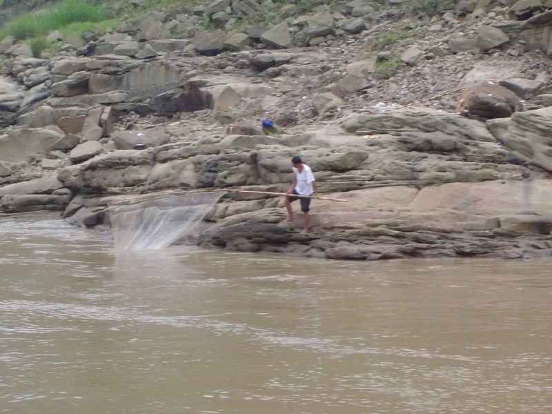 Fish production in the basin, however, has declined from 450,000 tons in 1954 to less than 100,000 tons in recent years. In an effort to rev