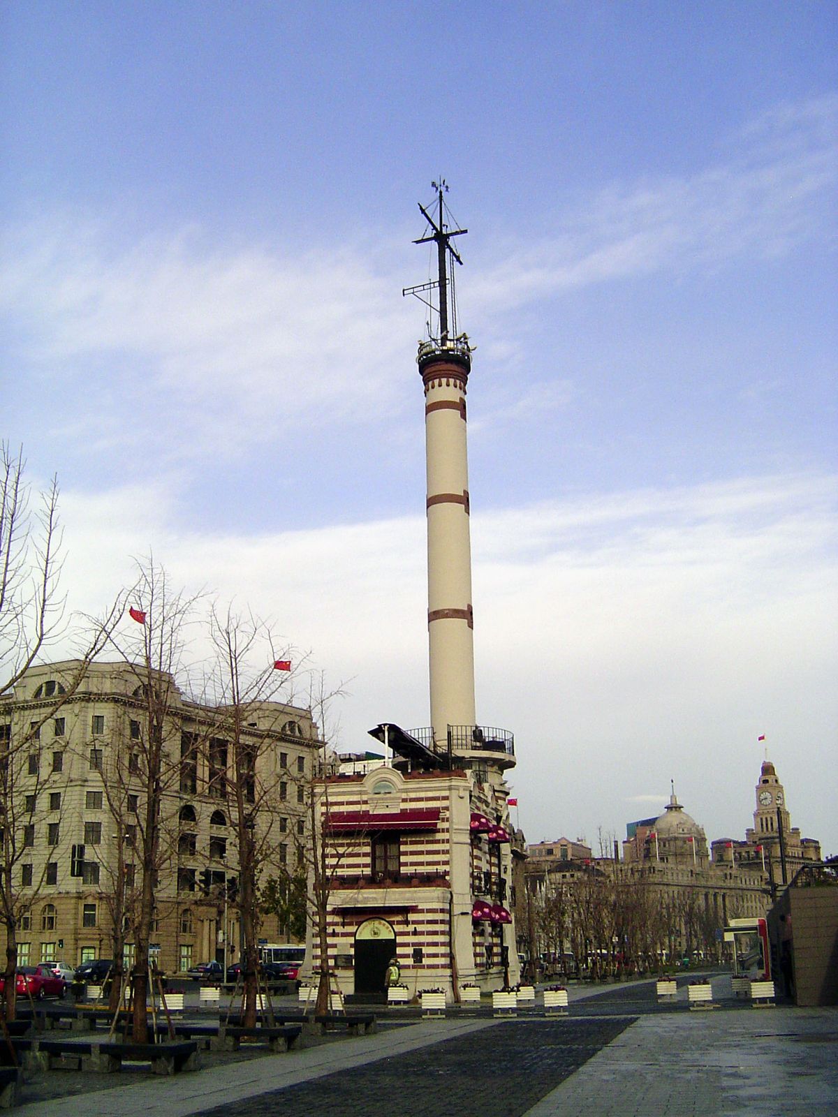 A minute's walk away is the Gutzlaff Signal Tower, built in 1908 more or less at the boundary between the British and French concessions. Th