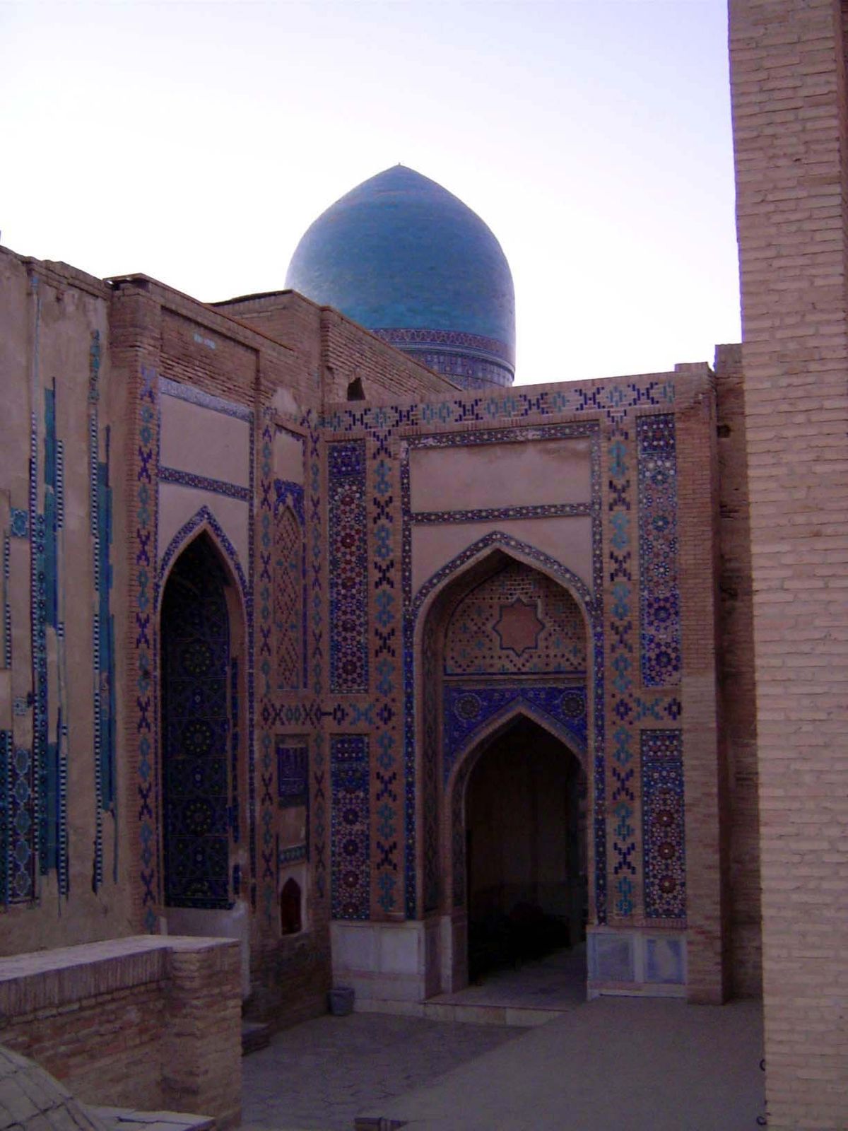 Chahar-Taq, the entrance to the upper group. The dome is part of the mausoleum of Tuman Aqa. Forced by one of Tamerlane's grandsons to remar
