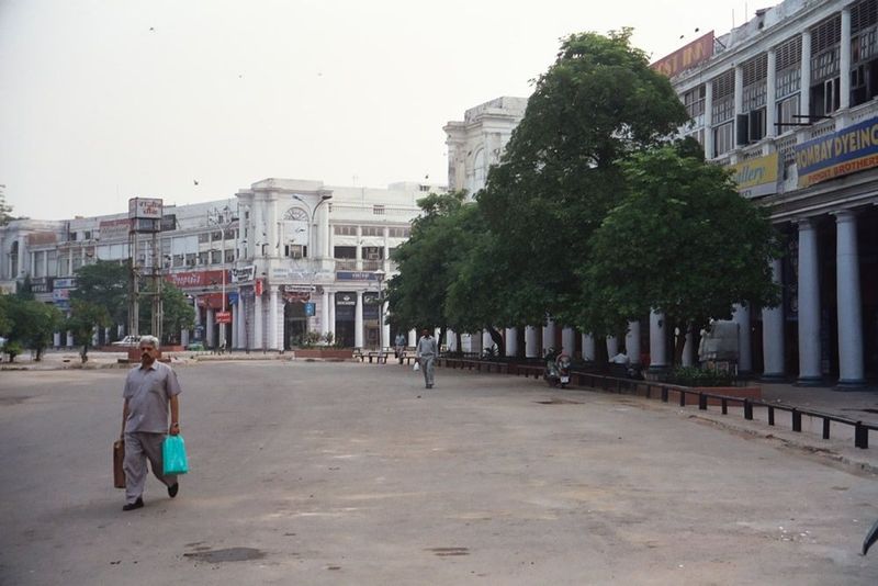 Twenty years later, in 2002, Connaught Place hadn't changed much, but the central park was now largely occupied by a subterranean shopping c