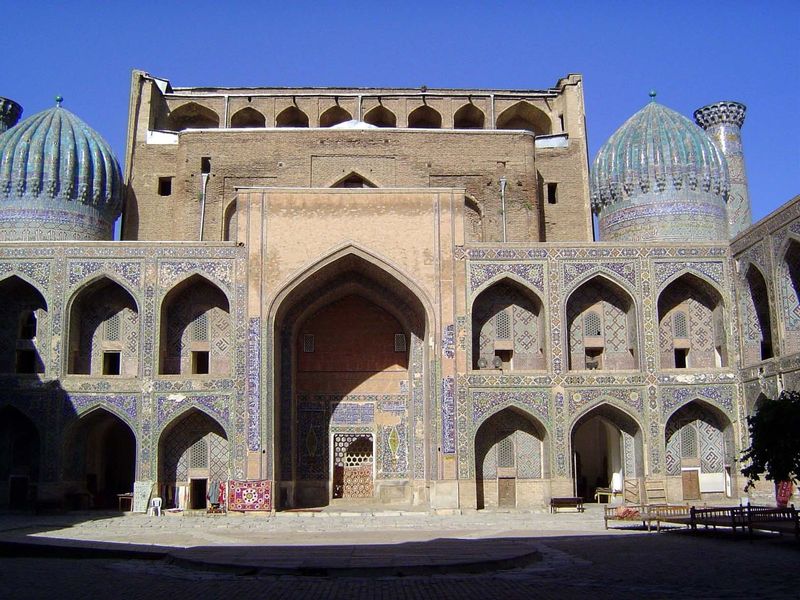 The courtyard of the Shir Dor. We're facing the main entrance, which appears here as the back side of a giant false front.