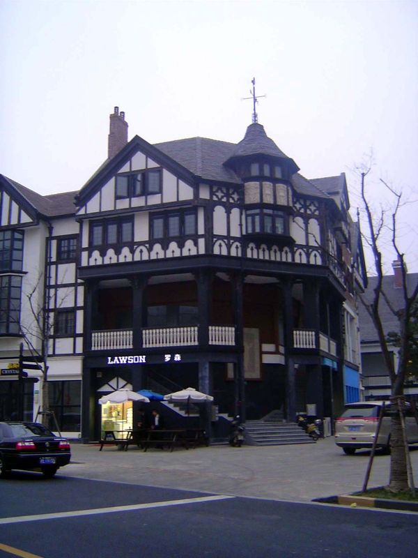 It's hard to get lost in Thames Town, because the styles are arranged so that the town center is medieval, while the periphery is Victorian.