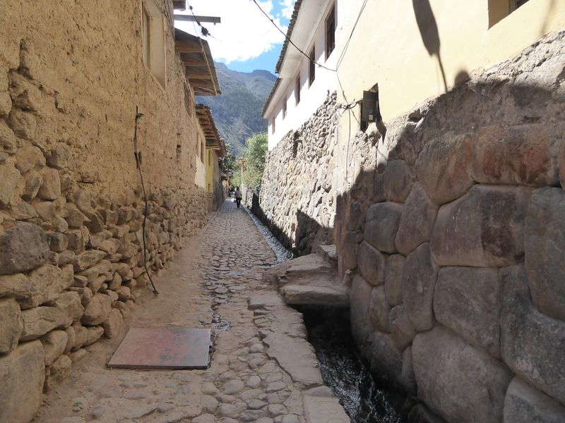 Now? The Inca laid out the town with blocks containing two lots, each with a walled enclosure for a noble family. The wall on the right here