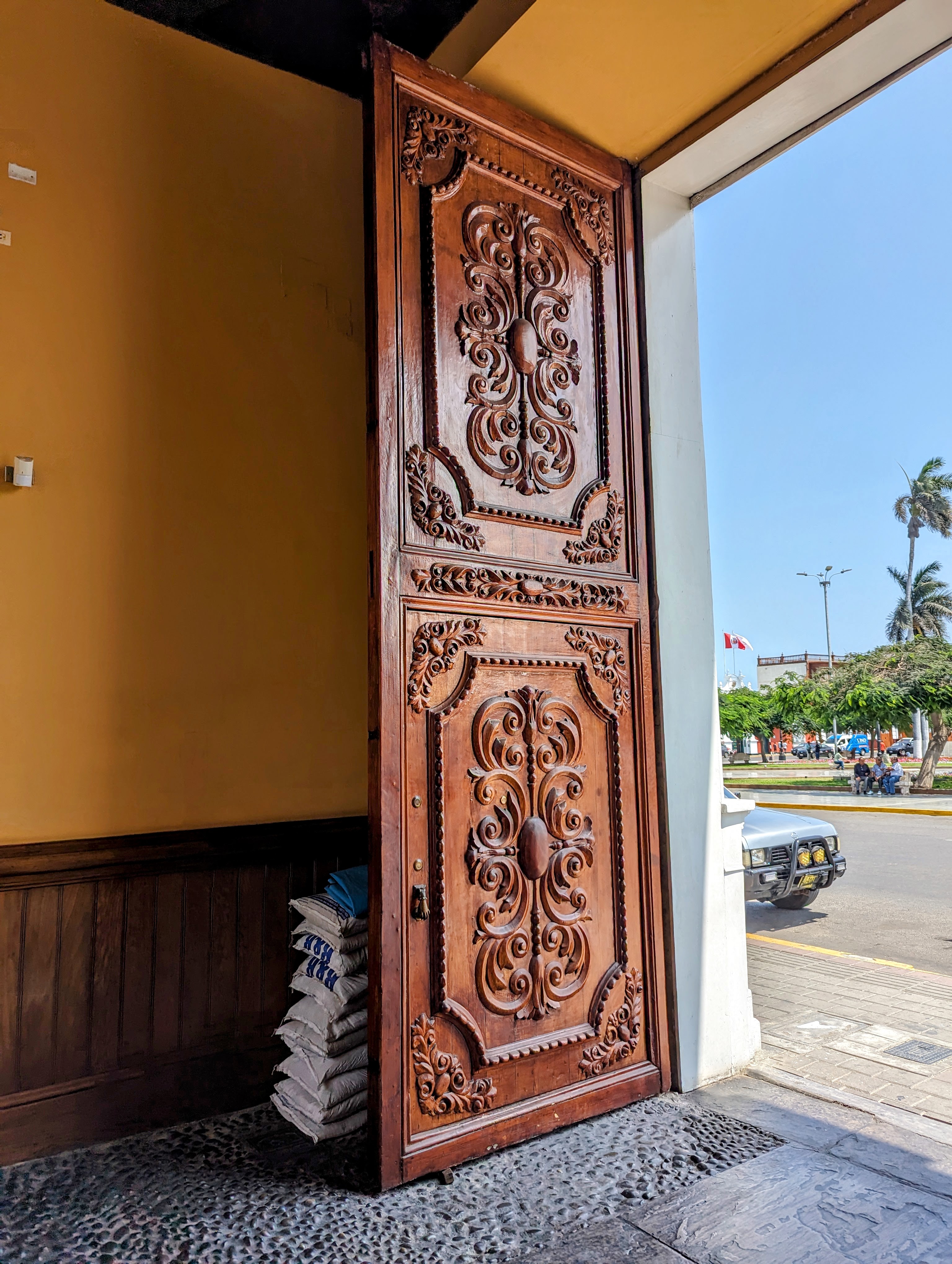 Show this picture to a clerk at Home Depot and say this is the door you want to buy.