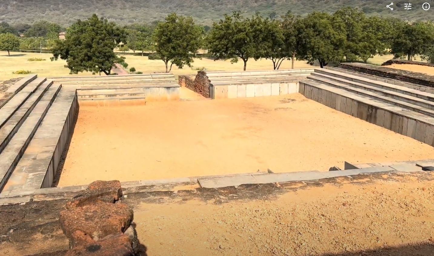 Here's the nearby anomalous amphitheater, apparently unique in India and built for an unknown purpose.