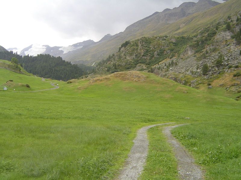 Heading into the true alps, the summer pastures.
