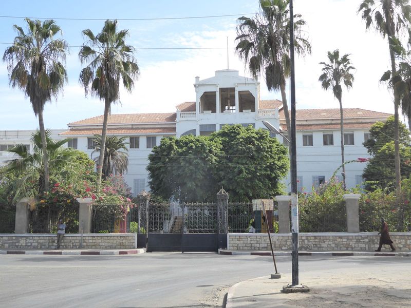 La Gaouvernance, formerly the Hôtel du Gouvernement, was built in the late 19th century on the site of a fort built by the French in the 17t