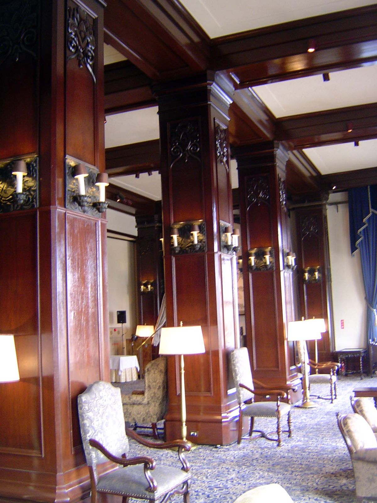 One end of the lobby.
