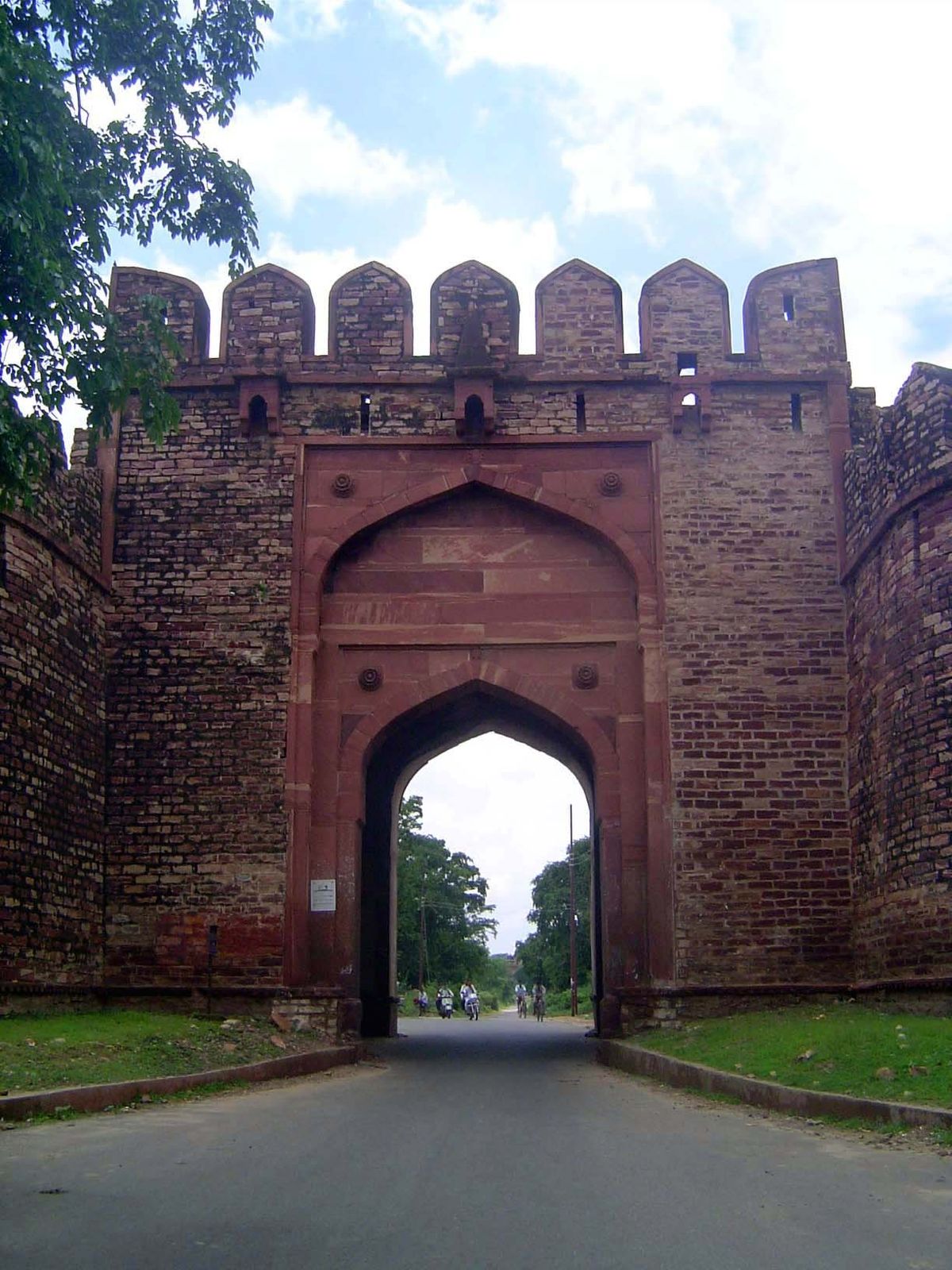 The eastern entrance to the city.