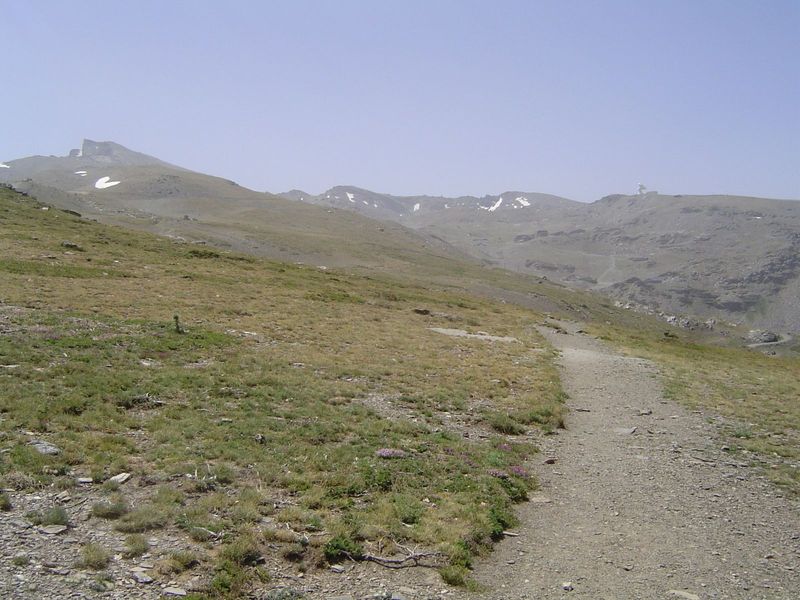 Proof: the view along the crest, elevation about 10,000 feet.