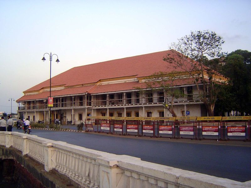 There is a scattering of official buildings, but by the standards of British India everything is very modest. Here a building overlooks the 