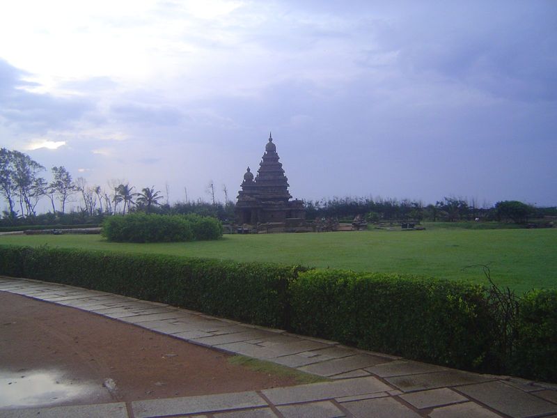 Actually it's two Shiva Temples built over the Vishnu image, almost hidden between them. The larger Kshatriyasimhesvara faces east; the smal