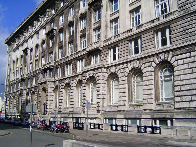 Between such ostentatious displays, the Cunard Building of 1916 appears almost sedate. This was the company's headquarters, but it also hous