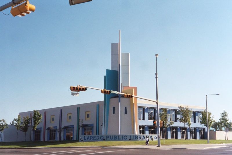 The city's public library has moved north. There's a regional shopping center nearby: MDM, or Mall Del Norte.