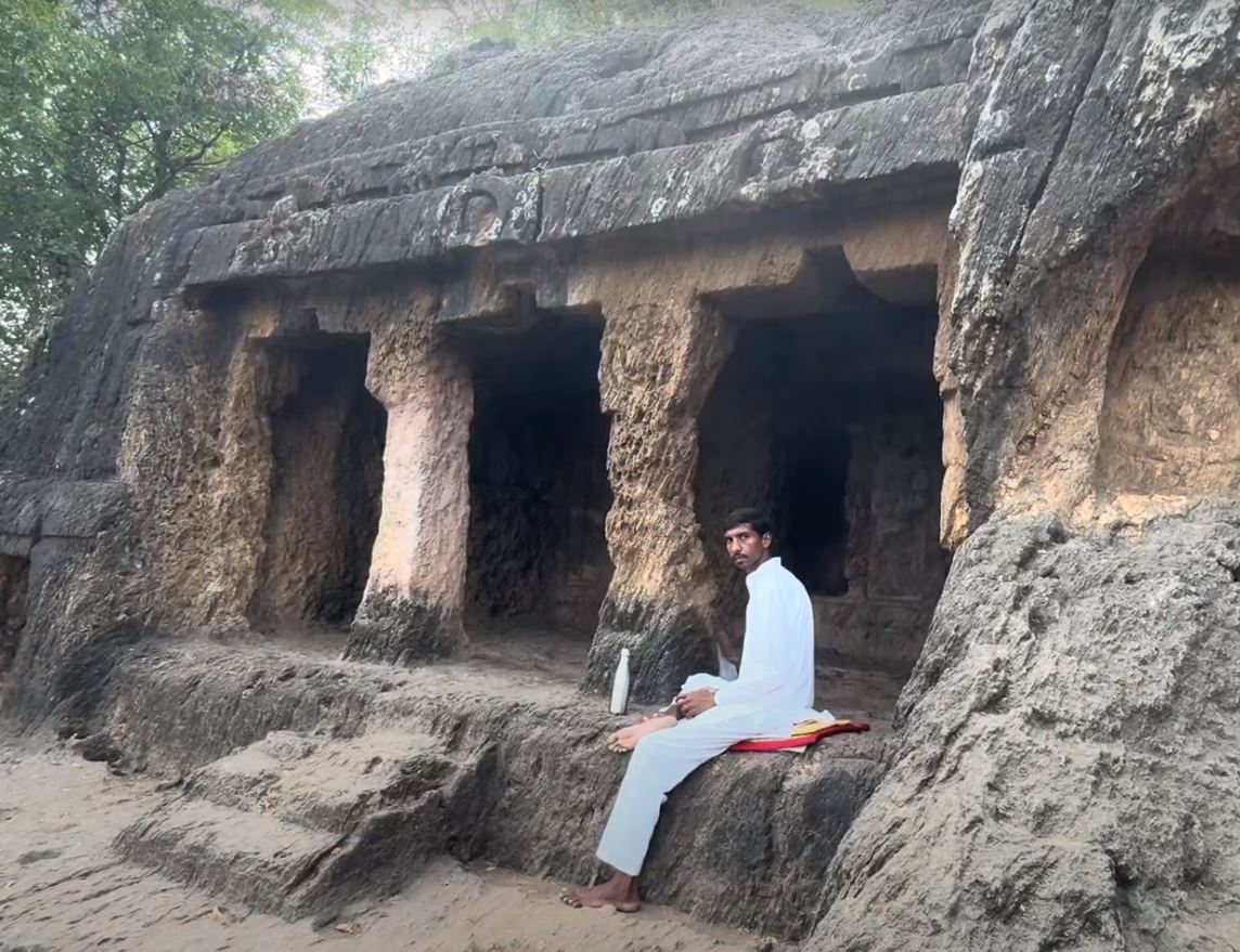It passes other caves offering a degree of peace and quiet.