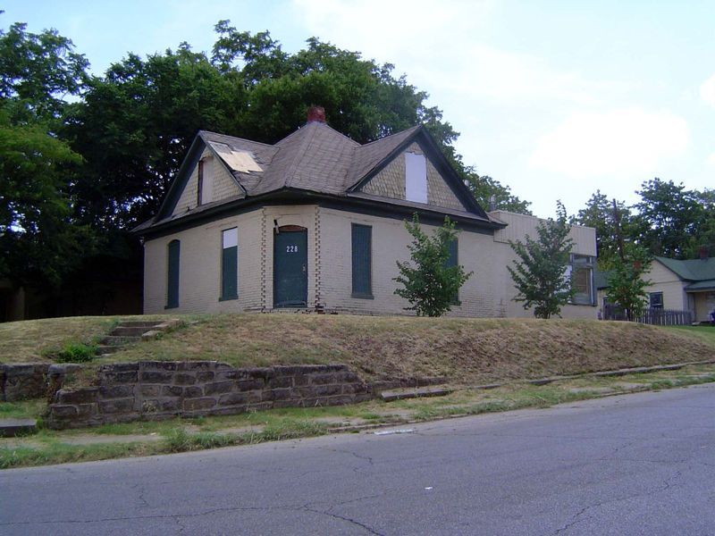 Another substantial early house south of the river. At 228 SW 22nd, it was built in 1911, last sold in 2005 for $10,500, and is presently un