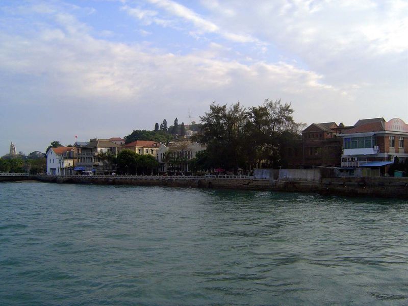 Approaching Gulangyu. In 1903 the island became an International Foreign Settlement, with control shared by Great Britain, Germany, Holland,