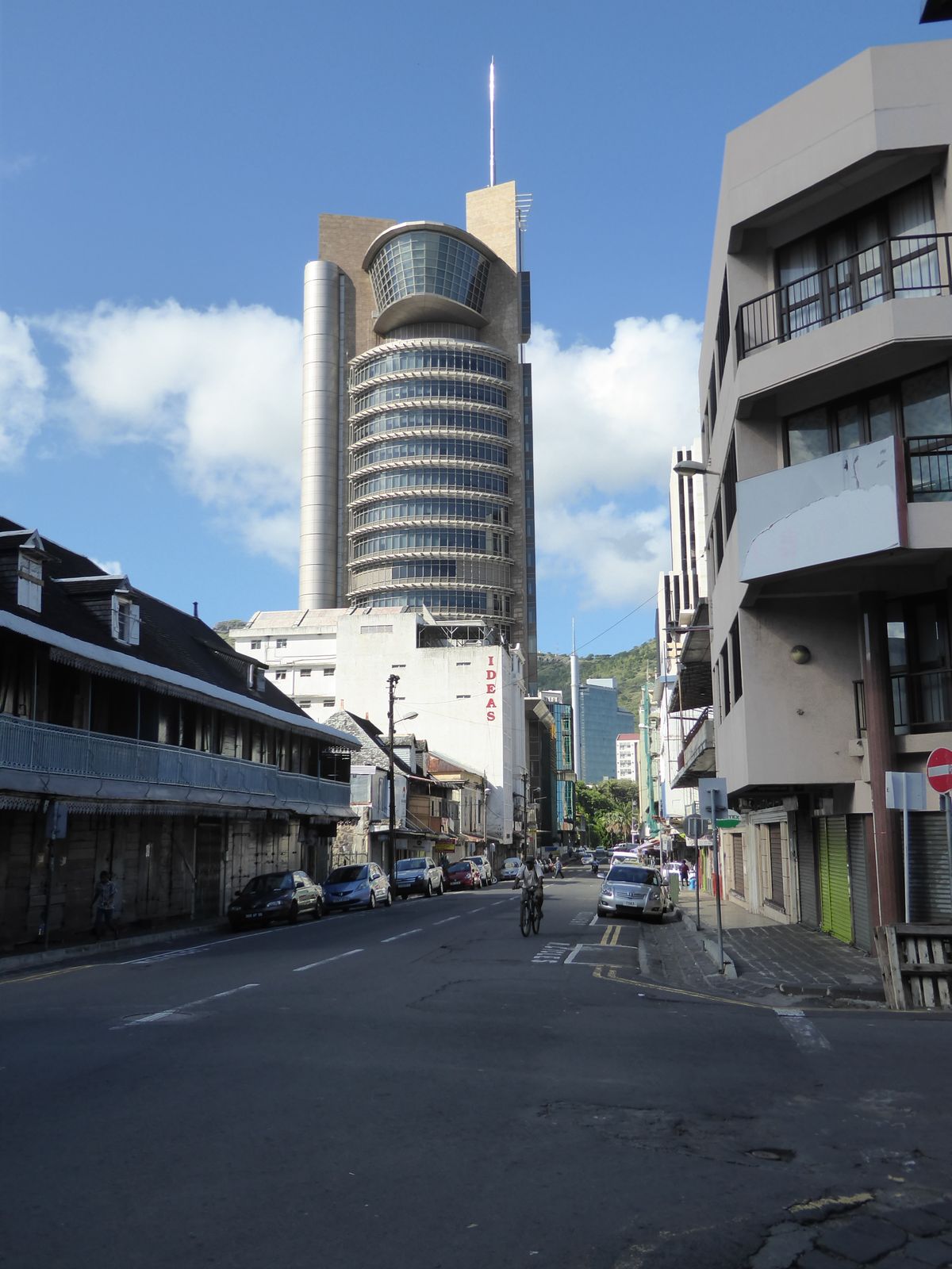 This tower, housing the Bank of Mauritius, provides an eyrie from which financial titans can muse.