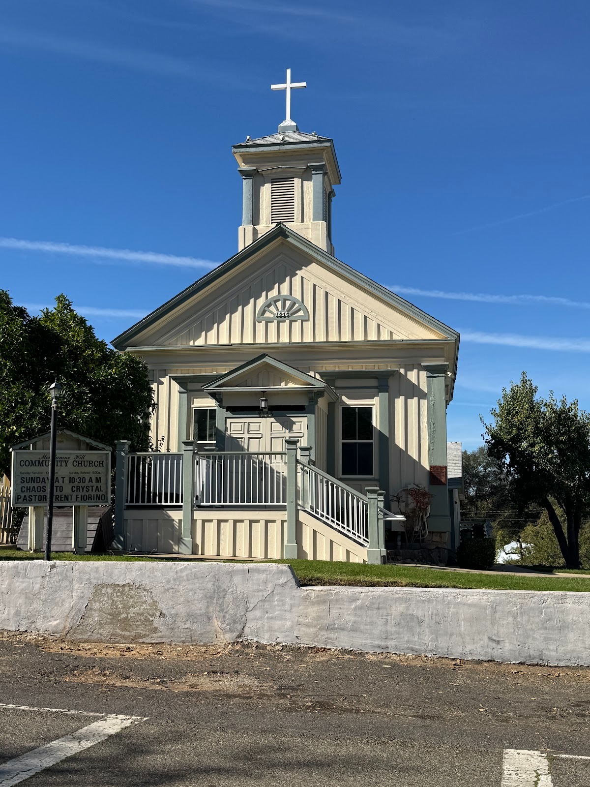 Mokelumne Hill also has the state's oldest Congregational Church, from 1856.