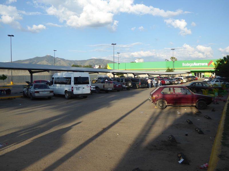 See that mountain, the Cerro del Cubilete? We'll get there shortly, but we'll stop first at this Walmart subsidiary. The GM plant is a ten-m